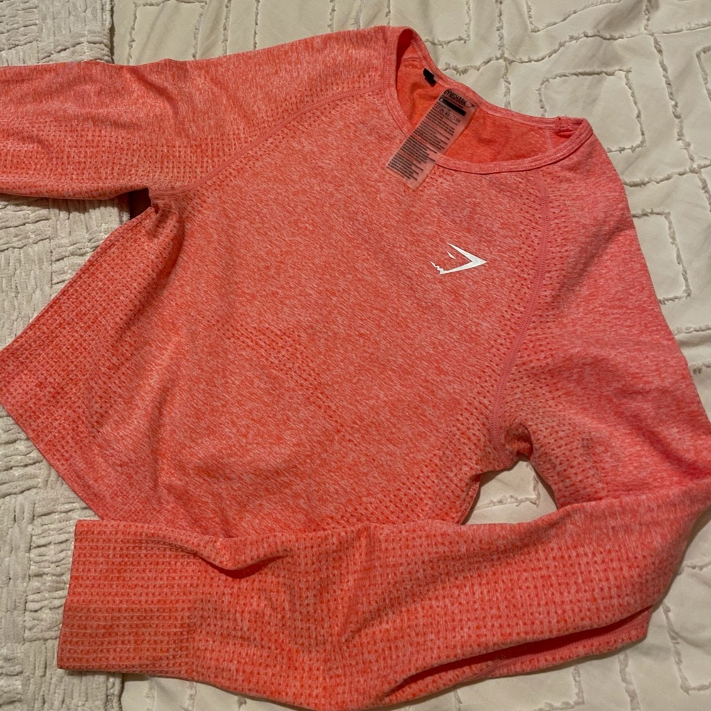Gymshark • Long Sleeve Crop Top
